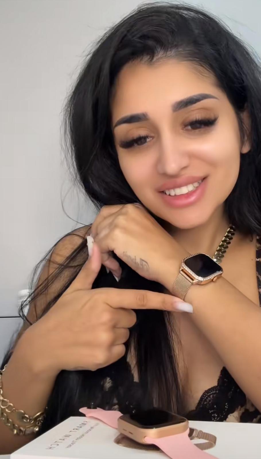 Smartwatch pentru Dama Ecran FULL HD 1.75”, Dual-Core, Încărcare Magnetica MelekMag